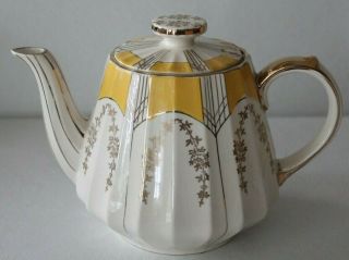 Vintage Sadler England Ribbed Tea Pot
