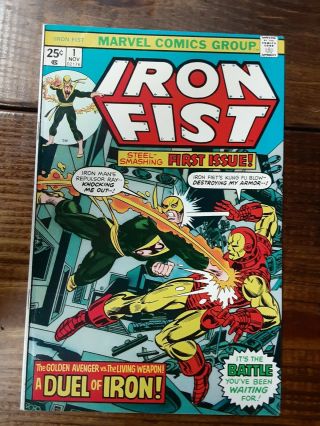 Iron Fist 1 (nov 1975,  Marvel) Vs.  Iron Man - John Byrne