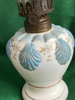 Antique P&A HORNET HAND PAINT MILK GLASS/Shells Oil Lamp 10”AWESOME RARE LOOK 3