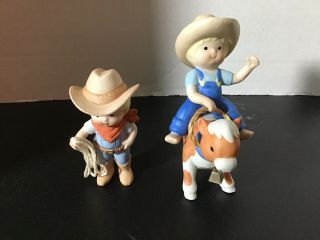 Enesco Country Cousins Cow And Radio Scooter