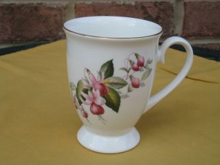 Royal Grafton Coffee Mug Tea Cup Fine Bone China England White Footed Flowers