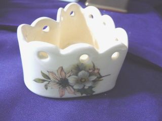 Trinket Box Porcelain Heart Shaped Sculpted Holes Border Floral Flowers Vintage