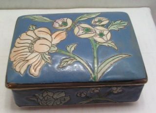 Vintage 19th Century Chinese Porcelain Trinket Box With Floral Design