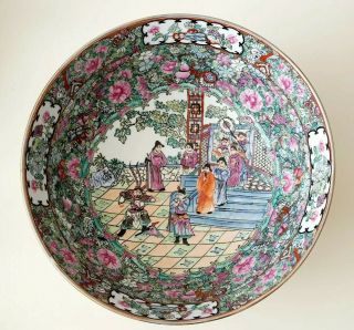 Large vintage handpainted Chinese famille rose bowl /punch bowl.  Rose medallions 3