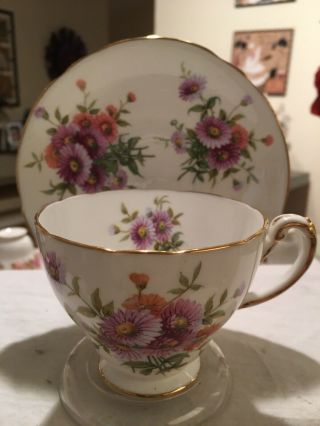 Vintage Teacup And Saucer Hammersley Hanpainted Floral And Gold Trim 1950s