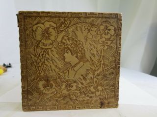 Antique Art Nouveau Gibson Girl Woman Floral Pyrography Wood Hankie Jewelry B E3