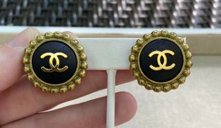 Vintage Chanel Black & Gold Clip Earrings 95p Made In France