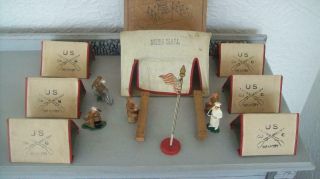 Rare Vintage Barclay Mess Hall Set With Tents Flag & Standard,  Figures Manoil