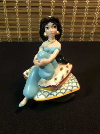 Disney Princess Jasmine Aladdin Music Box Plays " A Whole World " Schmid