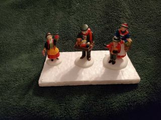 Department 56: The Toy Peddler - Set Of 3 - Dickens Village