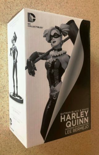 Batman Black And White Statue - - Lee Bermejo Harley Quinn - -
