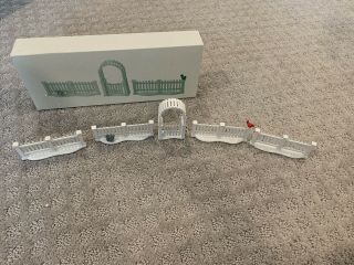 Department 56 Snow Village - White Picket Fence With Gate (52624)