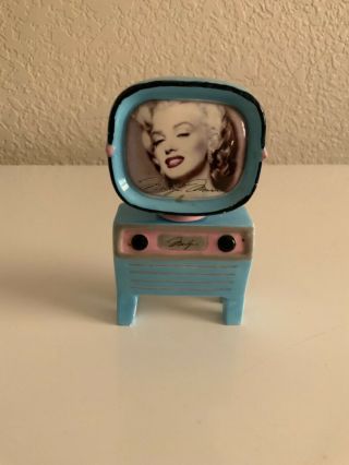 Marilyn Monroe Retro Tv Salt And Pepper Shakers
