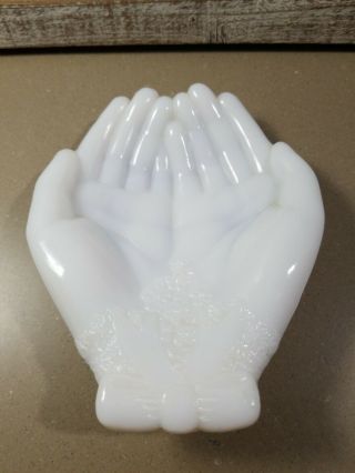 Vintage Avon Milk Glass Open Hands With Lace Sleeves Trinket Soap Dish Jewelry