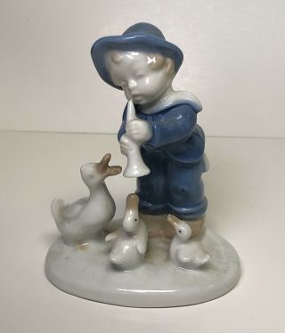 Vintage Lippelsdorf Gdr Porcelain Boy With Horn & Ducks Figure Figurine Germany