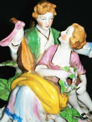 Antique German Dresden Courting Couple In Love Ormolu Porcelain Figurine Lamp