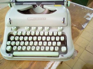 Hermes 3000 Vtg Typewriter