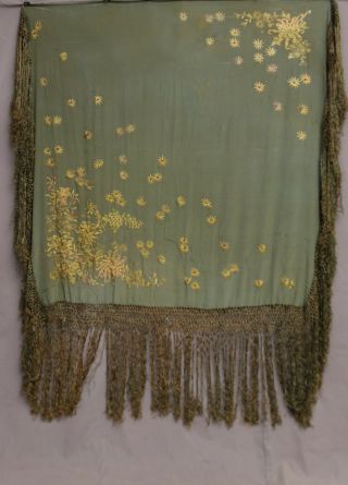Antique Chinese Vintage Manton De Manila Hand Embroidered Silk Roses Piano Shawl