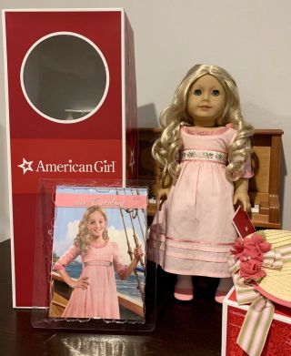 American Girl Doll Caroline Retired 2015 With Meet Accesories