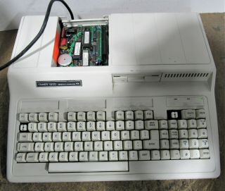 Vintage Tandy 1000 HX Personal Computer Model 25 - 1053 No Monitor Power 2
