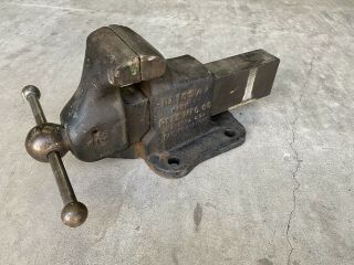 Vintage Reed 103 - 1/2a Fixed Base Bench Vise 3 - 1/2 " Jaws 7 ".  Dated 1943 Wwii.  Usa