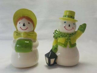 Vintage Snowman And Snow Woman Salt And Pepper Shakers Cold Blizard