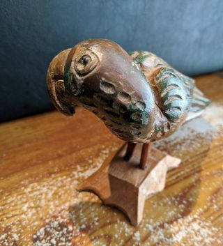 Primitive Wood Carver ' s Hardwood Parrot Sculpture Folk Art 3