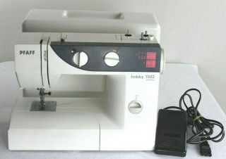 Pfaff Hobby 1022 German Design Sewing Machine Vintage Case