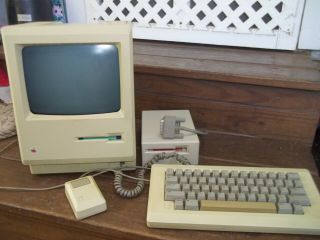 Vintage Apple Macintosh 512k Desktop Computer - M0001w