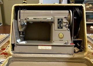 Vintage Sewing Machine Portable Singer 301a Including Case