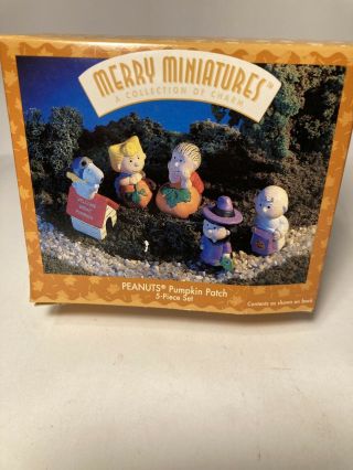 Vintage Hallmark Merry Miniatures Peanuts Pumpkin Patch 5 Piece Set Snoopy Linus