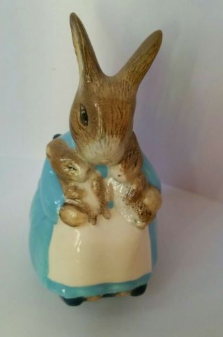 Mrs.  Rabbit And Bunnies - Royal Albert Beatrix Potter Figurine - 1989