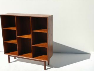 Danish Mid Century Modern Solid Teak Bookcase By Peter Hvidt Circa 1960s