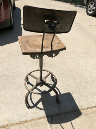 Vintage Industrial Metal Adjustable Shop Stool Machine Age Drafting Chair Ajusco 2