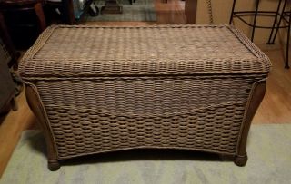 Vintage Natural Wicker Hope Chest Storage Trunk Coffee Table