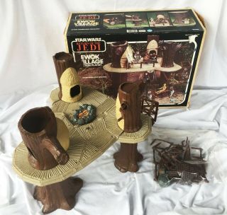 Vintage Star Wars Rotj 1983 Ewok Village Action Playset W/box