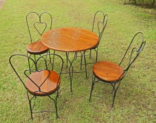 ANTIQUE ICE CREAM PARLOR OAK TABLE & FOUR CHAIRS - REALLY 2