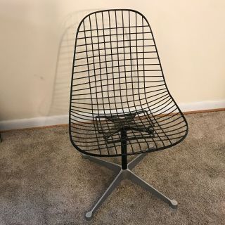 Vintage Herman Miller Eames Mcm Wire Swivel Chair