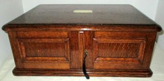 STUNNING VICTORIAN OAK & BRASS TABLE TOP COLLECTORS CABINET key 3