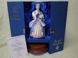 Royal Doulton Figurine 1990 " Queen Elizabeth,  The Queen Mother " Hn3189