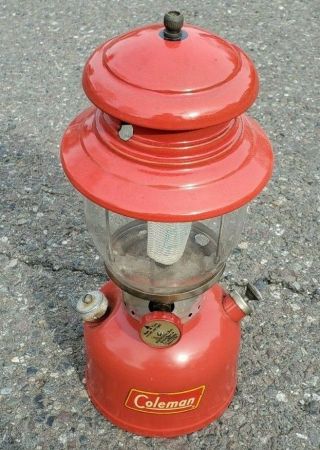 Vintage Coleman 200a Pyrex Red Single Mantle Lantern 12/1956 Uncracked Globe