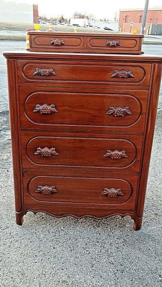 Davis Cabinet Co.  Victorian Style Walnut Lillian Russel 6 Drawer Dresser Chest