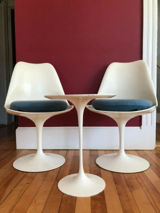 Vintage Mid - Century Eero Saarinen Knoll Tulip Chairs Pair 1950s