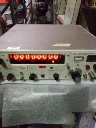 Vintage Hp 5245l Electronic Counter / 5257a Transfer Oscillator Unit