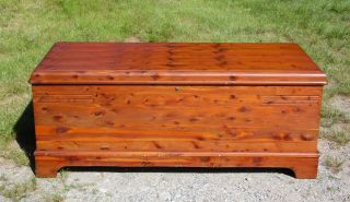 Vintage Cavalier Furniture Co.  Cedar Hope Chest Storage Trunk Bed Bench