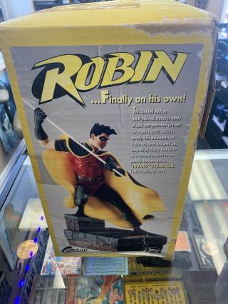 Graphitti Robin On His Own,  R Bowen Ltd Edition Cold Cast Porcelain Statue W/box