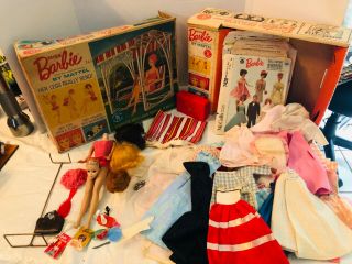 Vintage Miss Barbie 1060 Sleep Eyes Box,  Swimsuit,  Cap,  Wigs,  Accessories