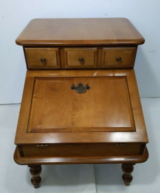 Vintage Solid Maple Wood Dough Box End Table Nightstand w Storage 3