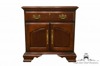 Bernhardt Furniture Cherry Chippendale Style 25 " Nightstand 425 - 219 - Made In.