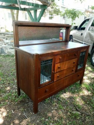Stickley style Antique Mission/Arts and Crafts Style Oak Sideboard leaded glass 2